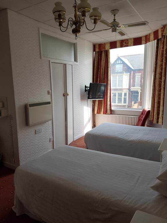 The Chadwick Hotel Lytham St Annes Exteriör bild