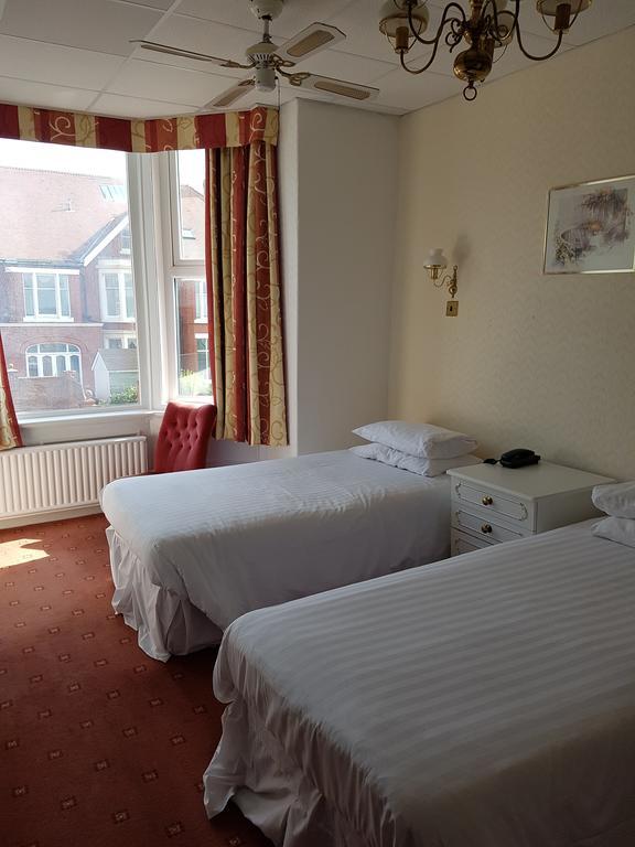 The Chadwick Hotel Lytham St Annes Exteriör bild